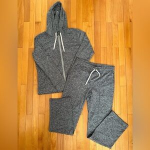 Vuori’s Halo Performance Set